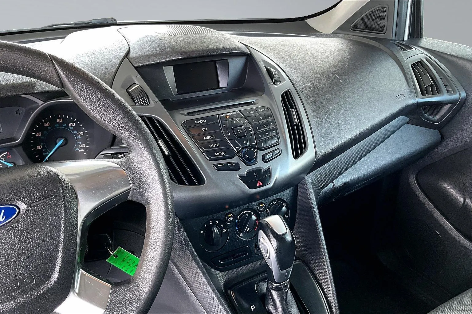Ford Transit Connect photo 9