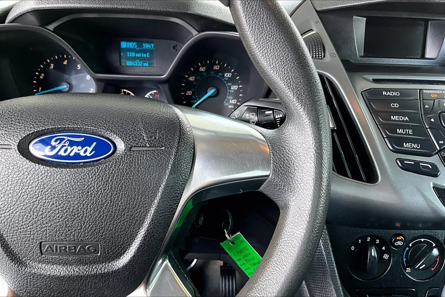 Ford Transit Connect photo 11