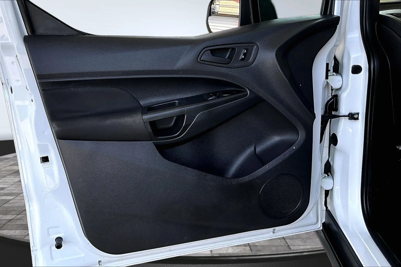 Ford Transit Connect photo 16