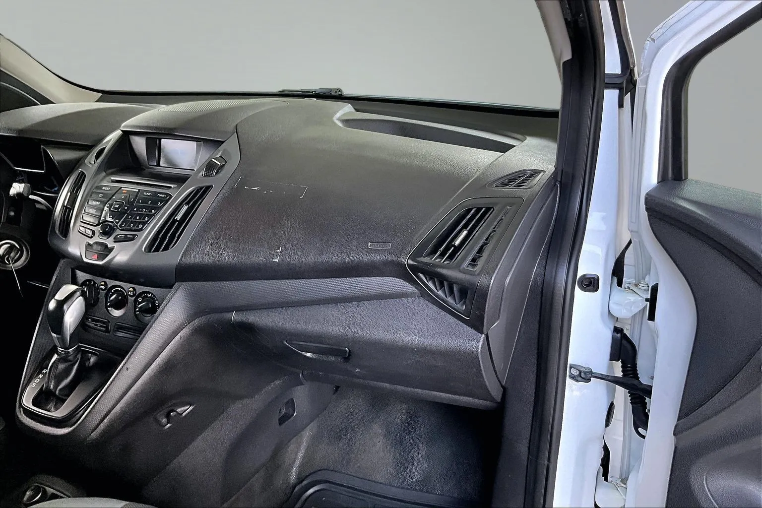 Ford Transit Connect photo 22