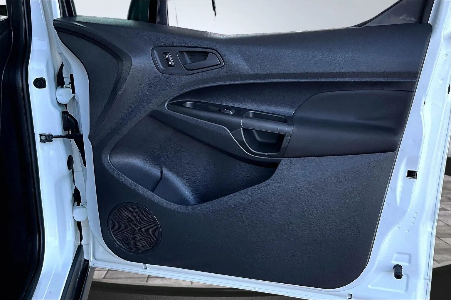 Ford Transit Connect photo 23