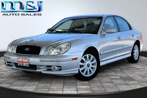 Silver 2005 Hyundai SONATA GLX for sale in Jacksonville, FL