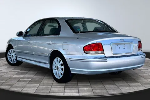 More photos of 2005 Hyundai SONATA GLX at M&J Auto Sales and Service, FL