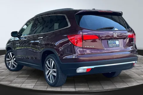 More photos of 2016 Honda Pilot Touring at M&J Auto Sales and Service, FL