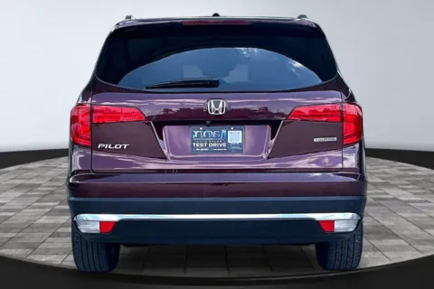 More photos of 2016 Honda Pilot Touring at M&J Auto Sales and Service, FL