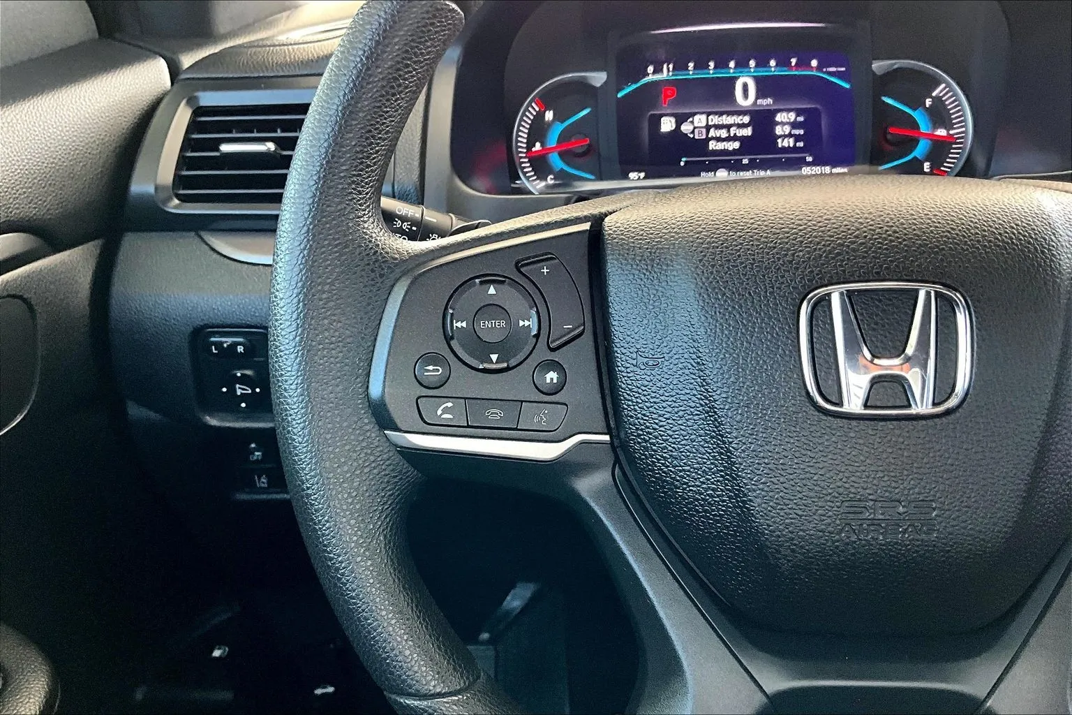 Honda Passport photo 10