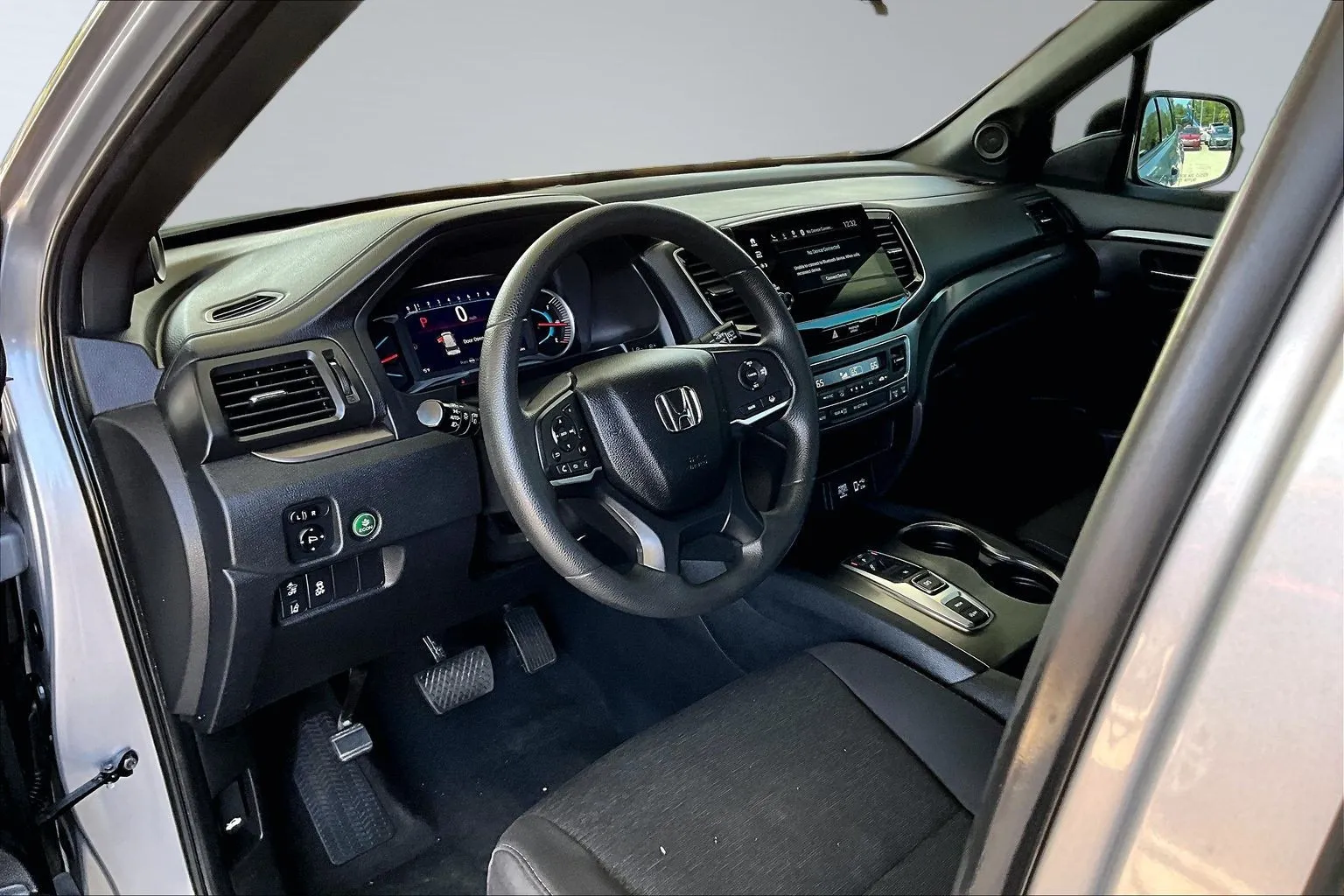 Honda Passport photo 14