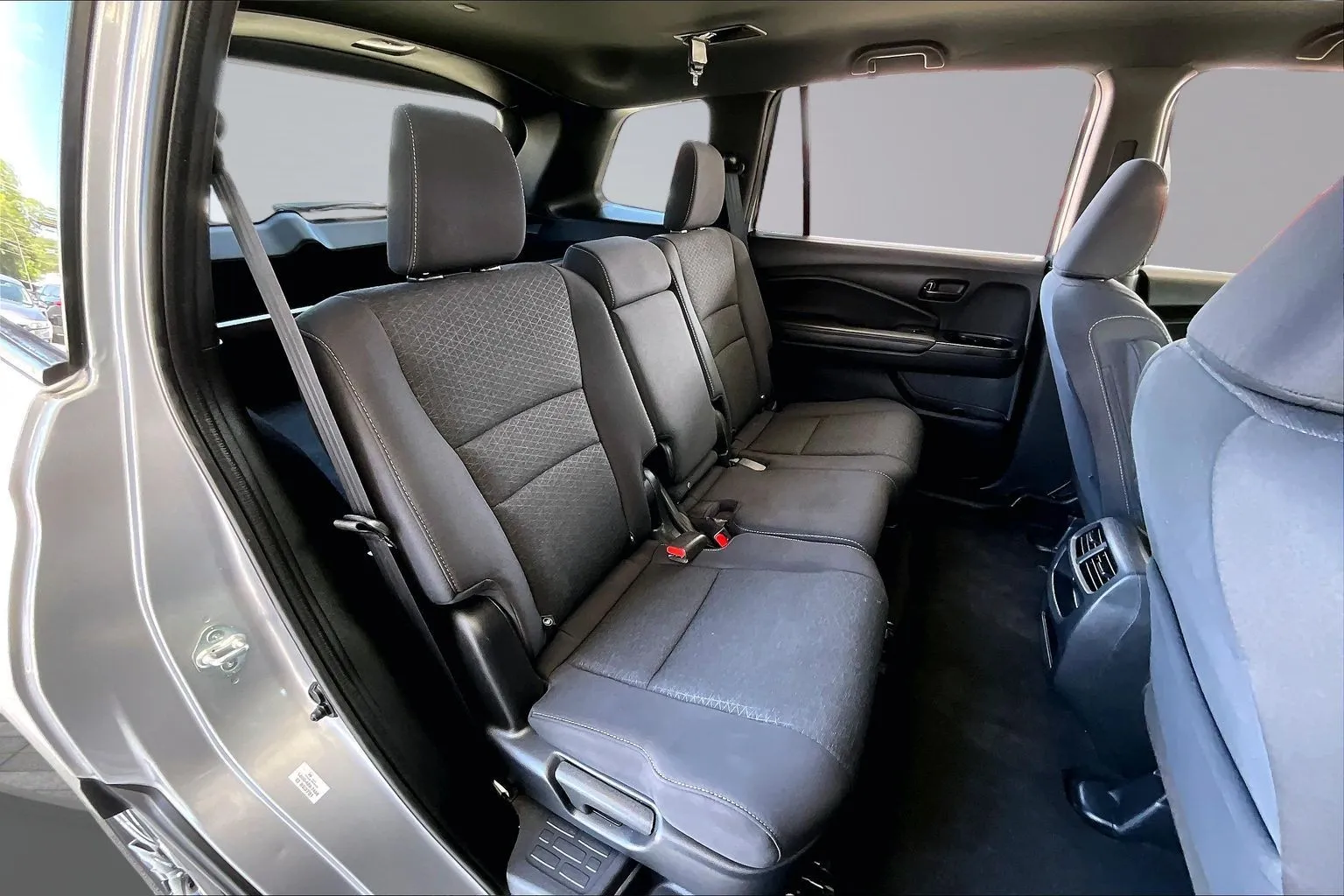 Honda Passport photo 22