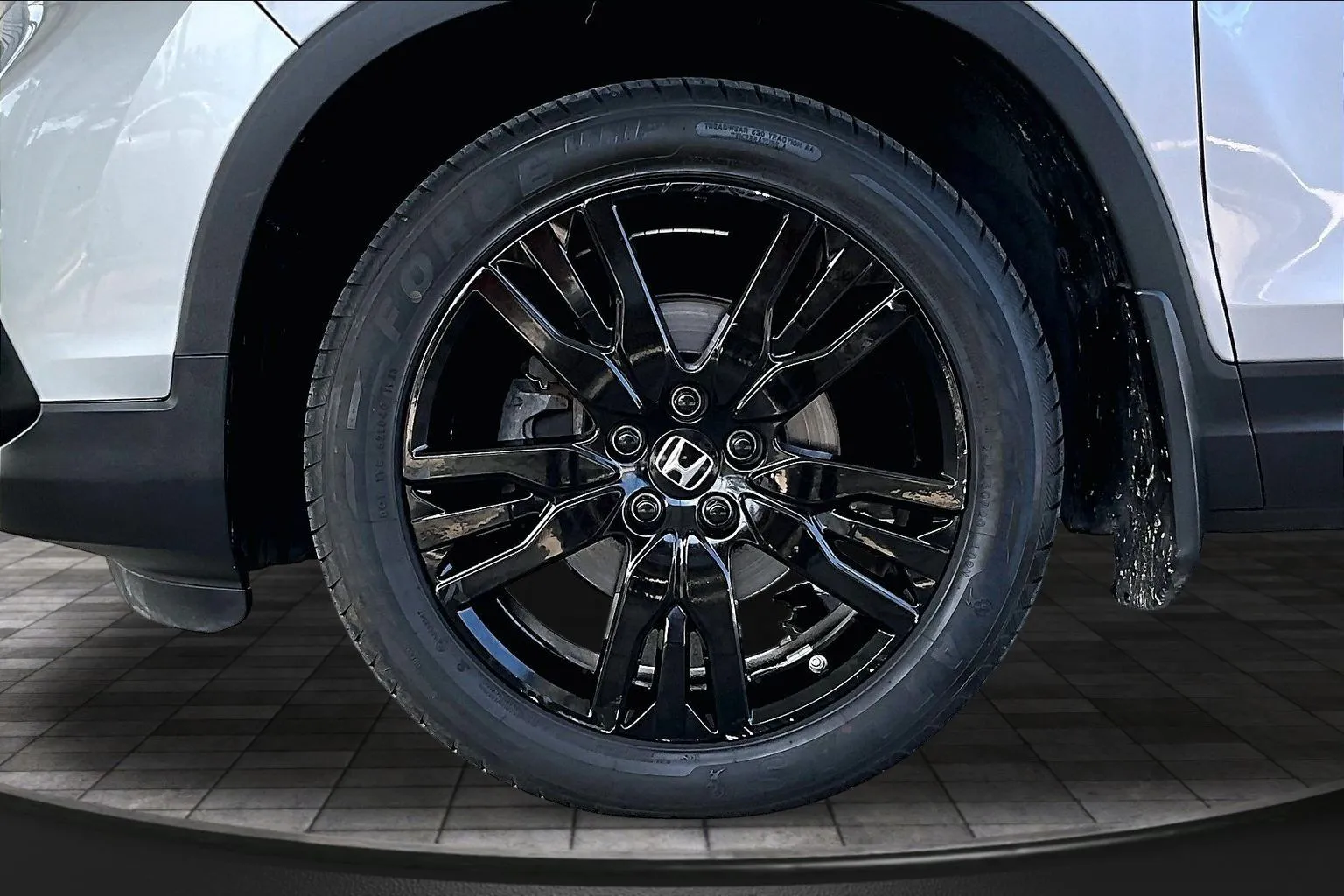 Honda Passport photo 28