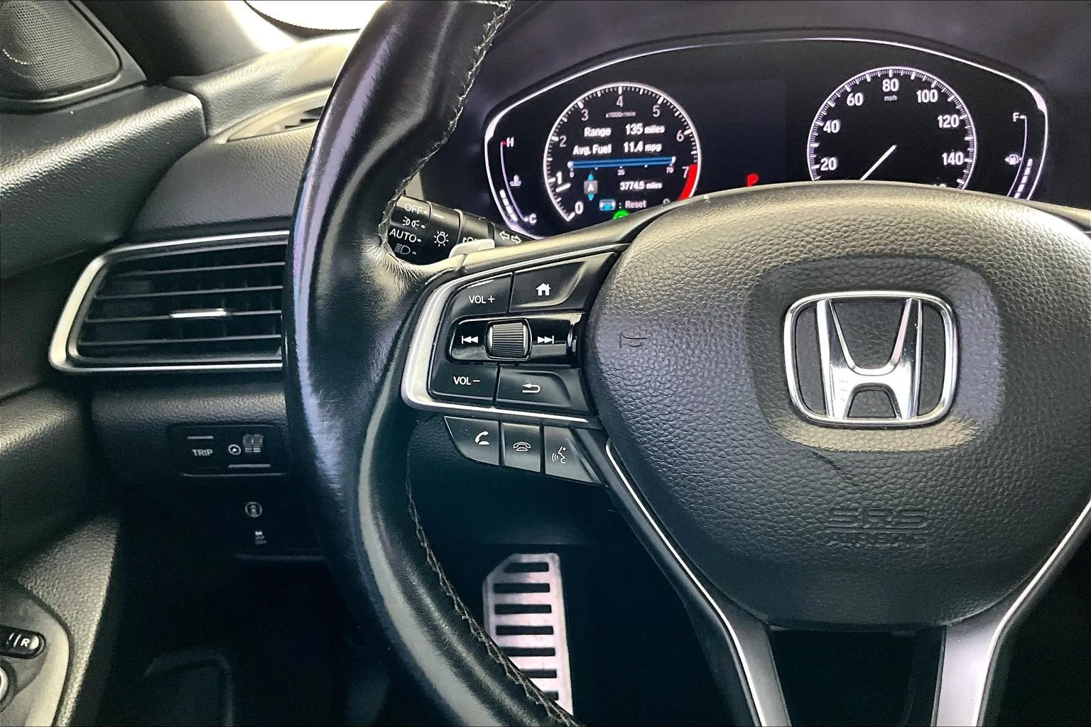 Honda Accord photo 10