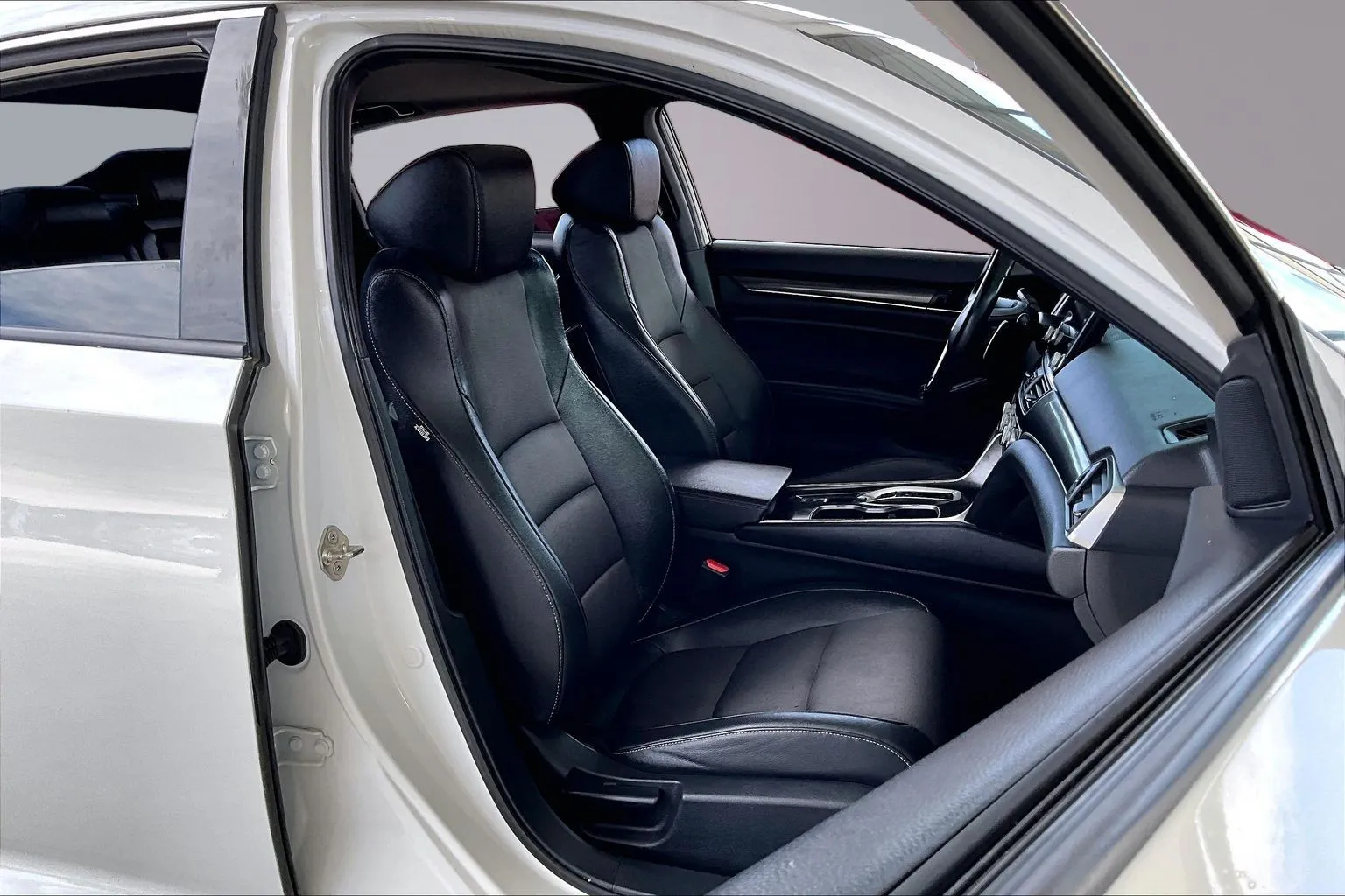 Honda Accord photo 26