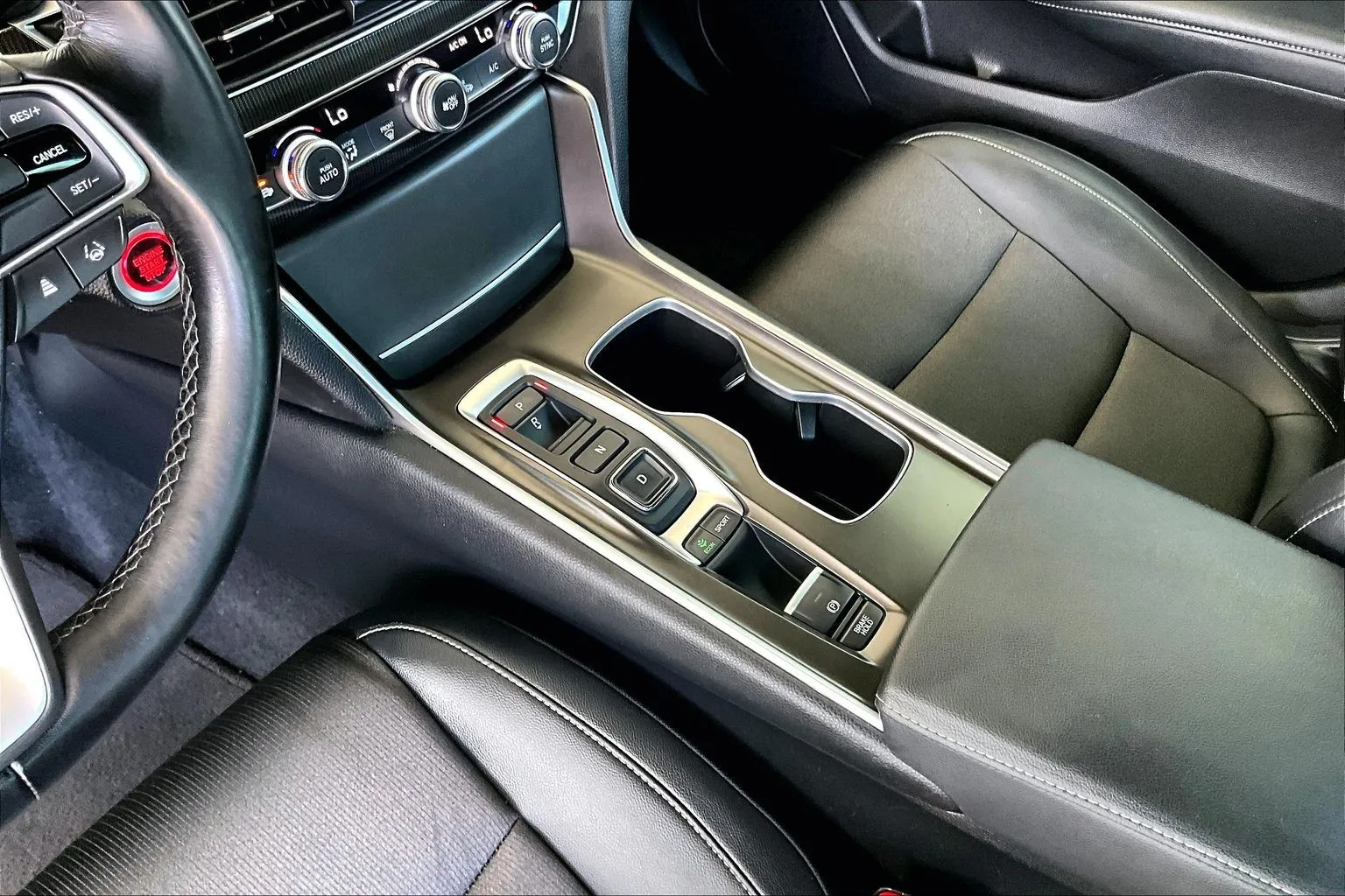 Honda Accord photo 15