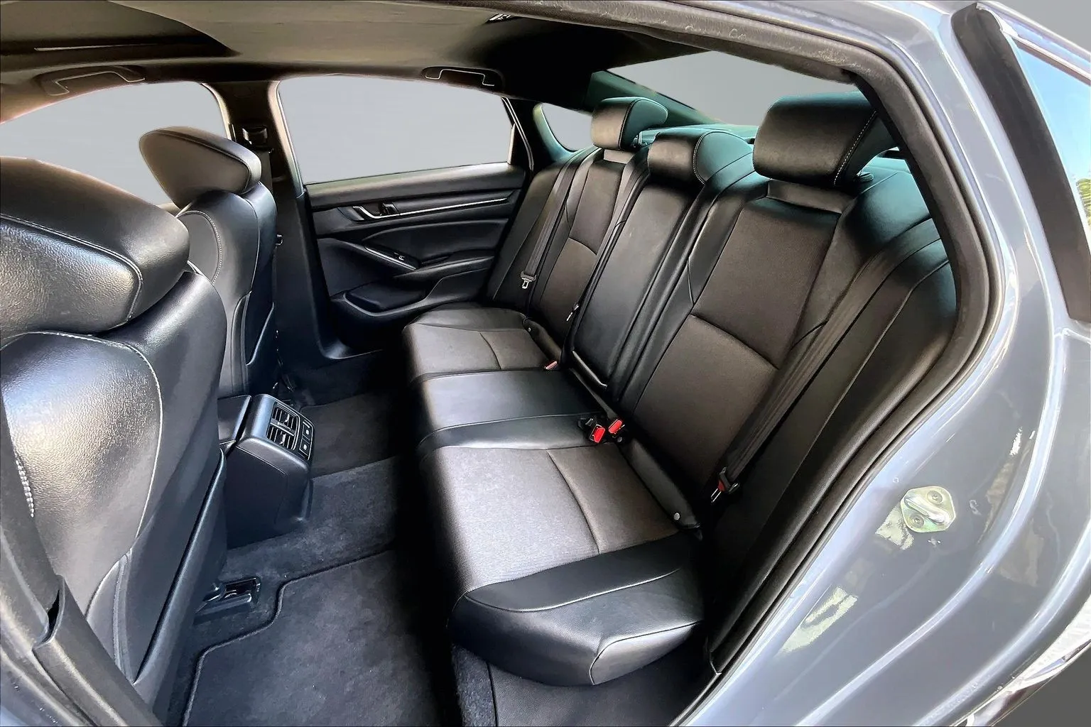 Honda Accord photo 19