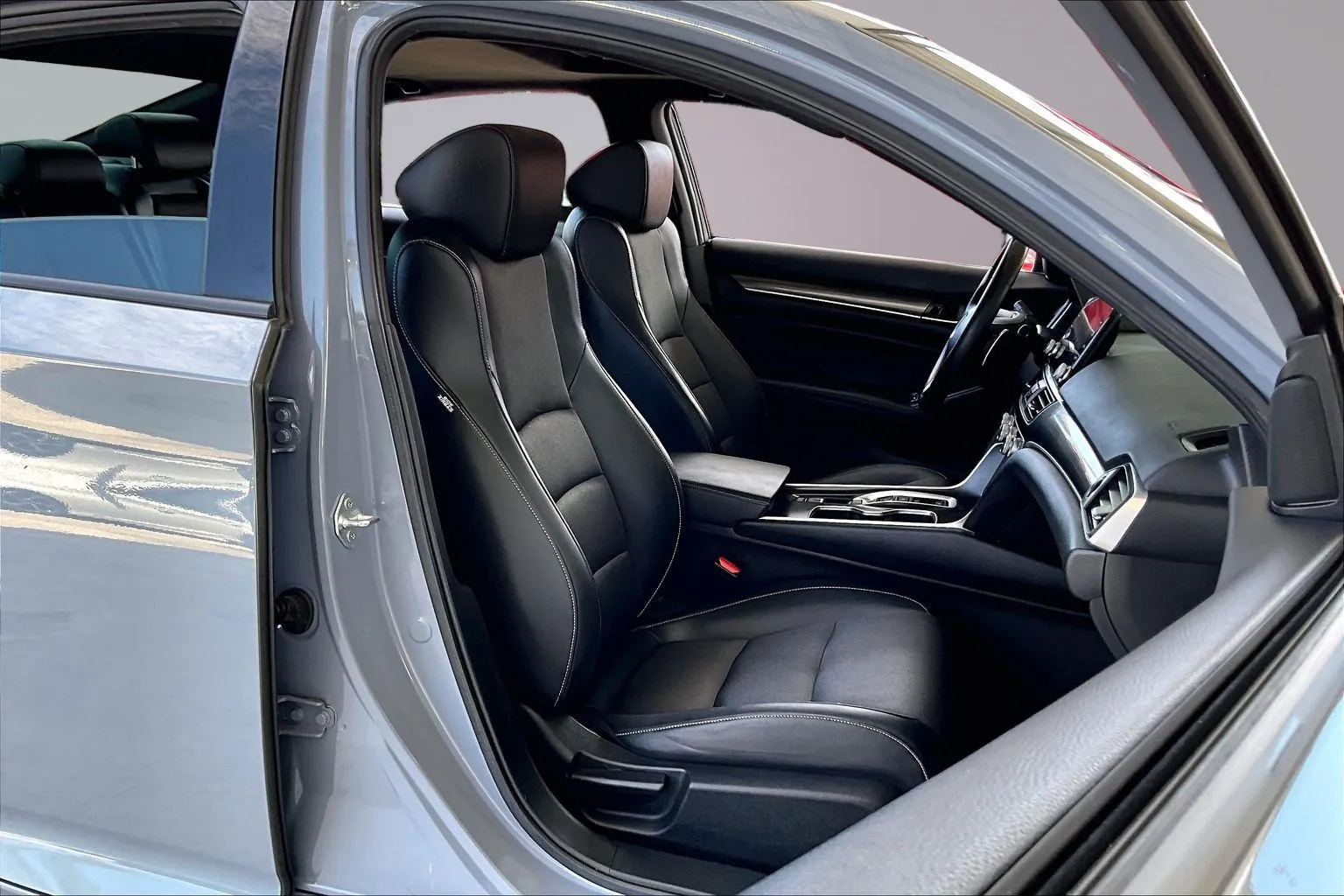 Honda Accord photo 26