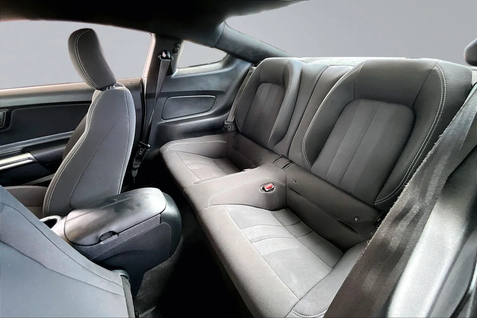 Ford Mustang photo 19