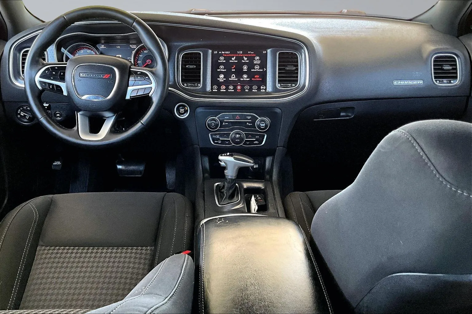 Dodge Charger photo 7