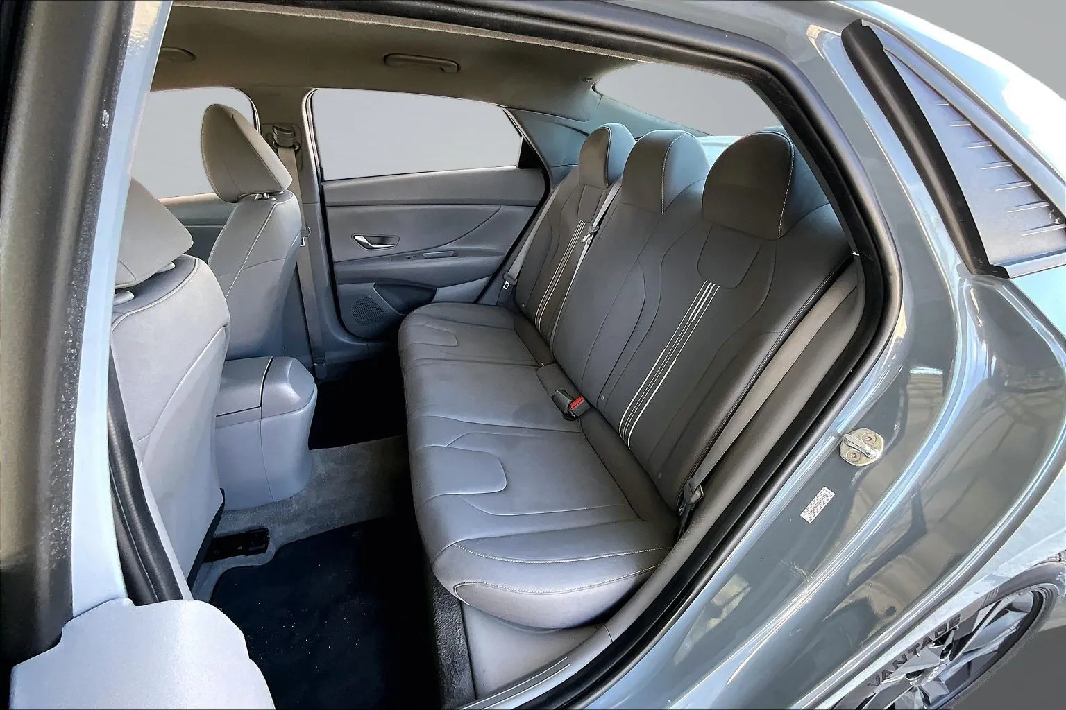 Hyundai Elantra photo 19