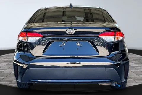 More photos of 2021 Toyota Corolla LE at M&J Auto Sales and Service, FL
