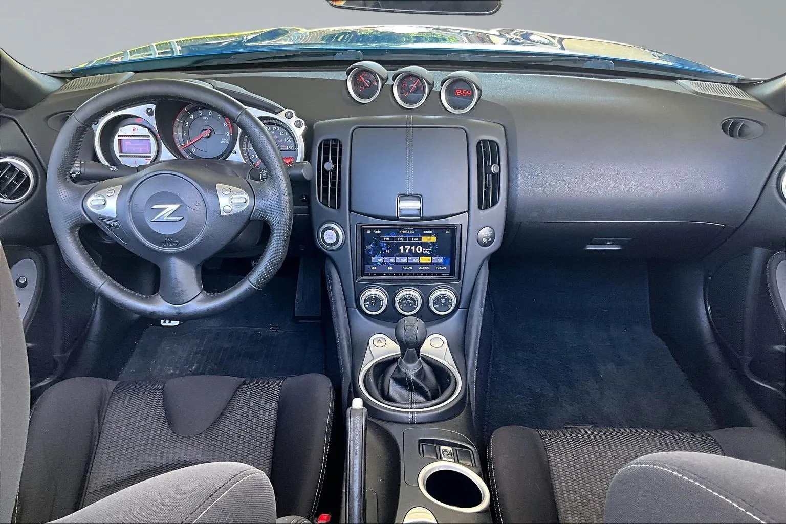 Nissan 370Z photo 7