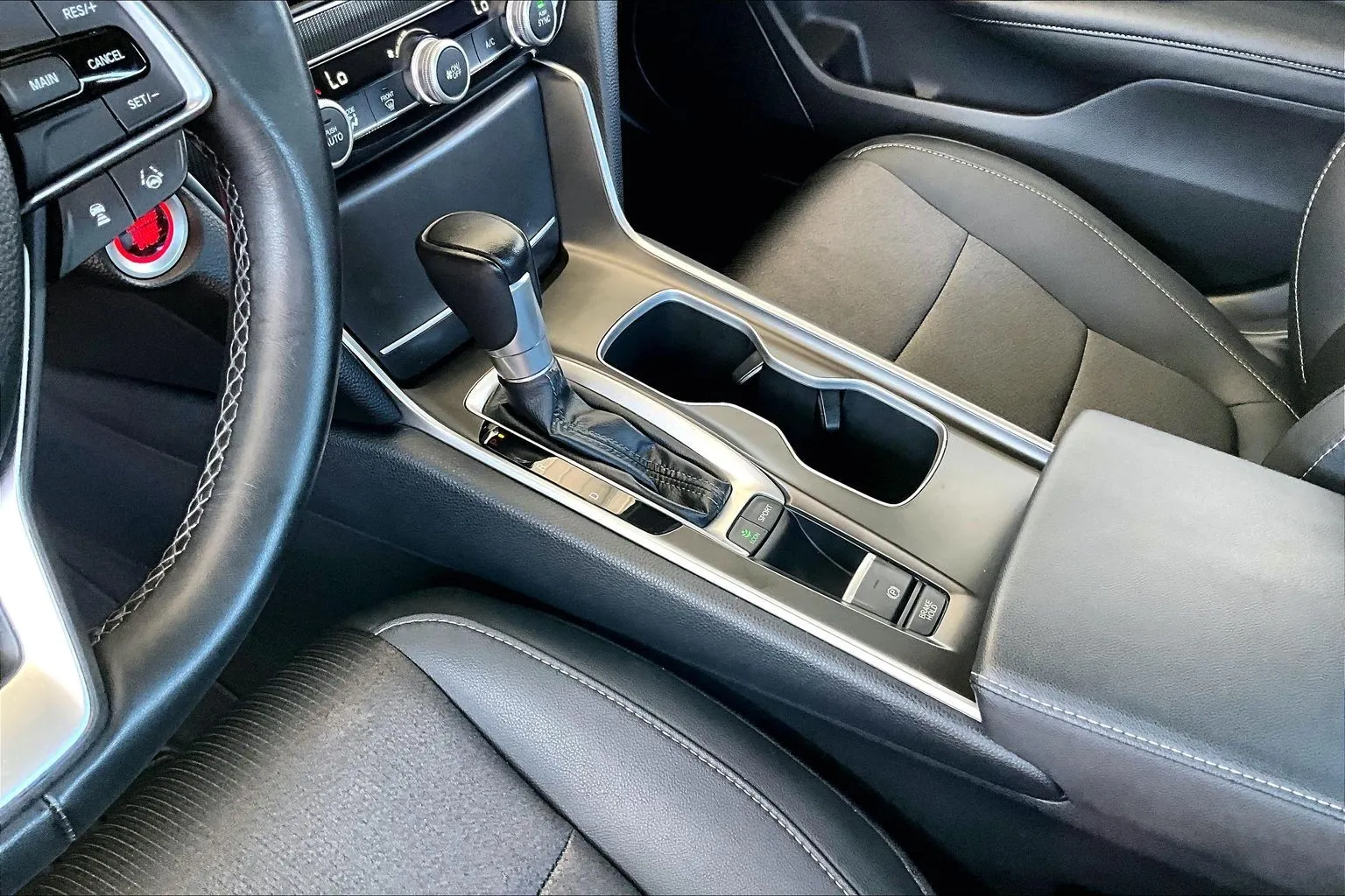 Honda Accord photo 15