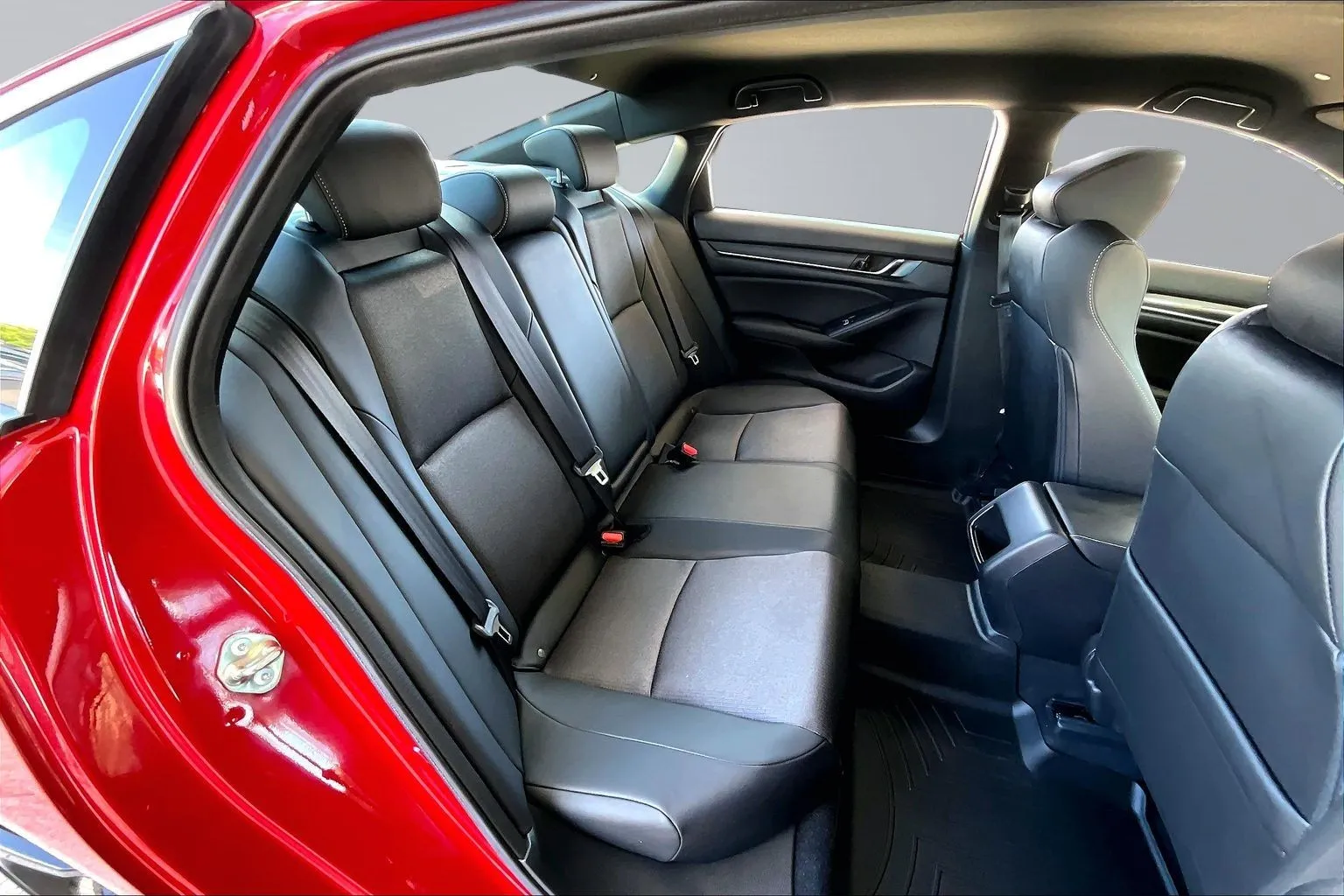 Honda Accord photo 22