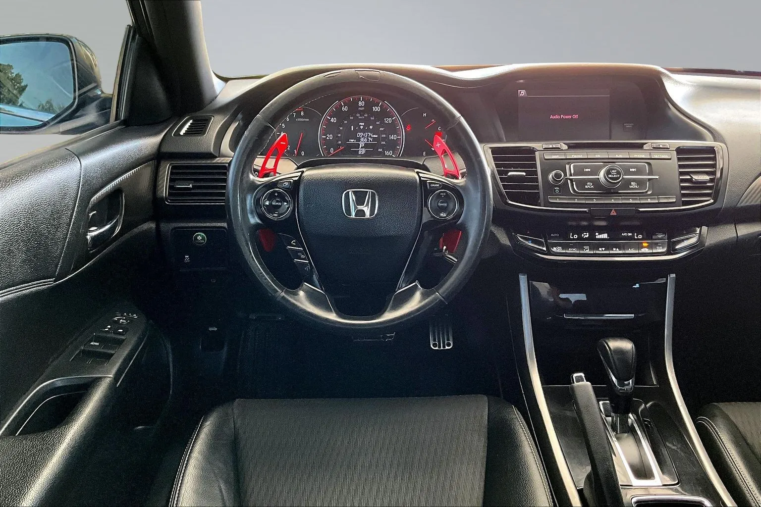 Honda Accord photo 8