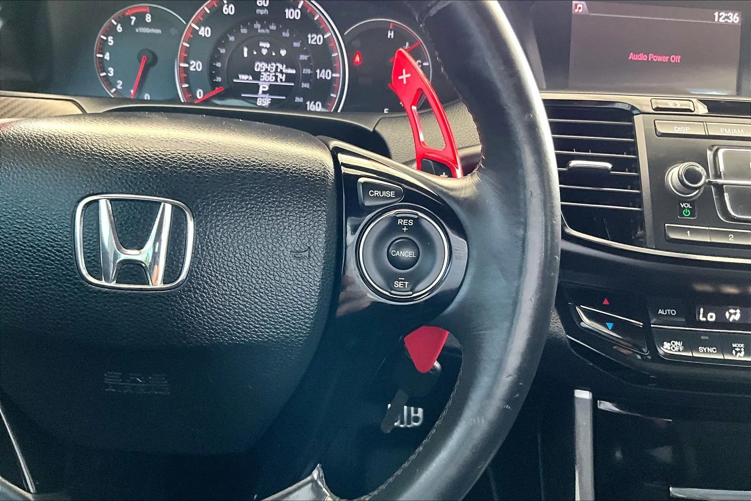 Honda Accord photo 11