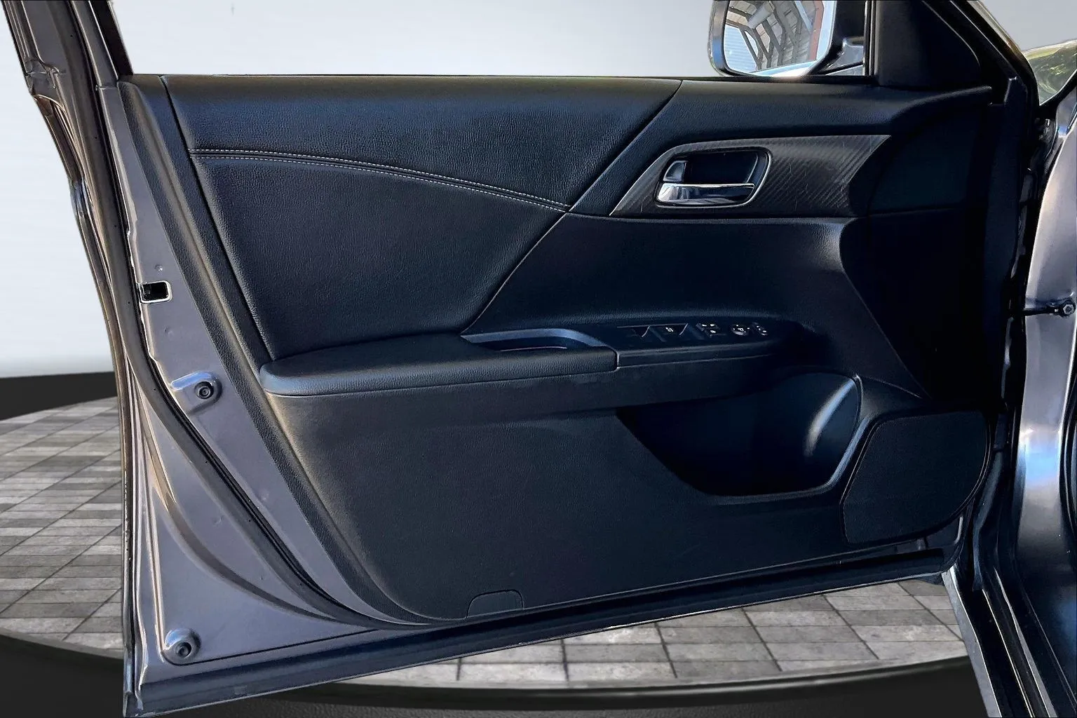 Honda Accord photo 17