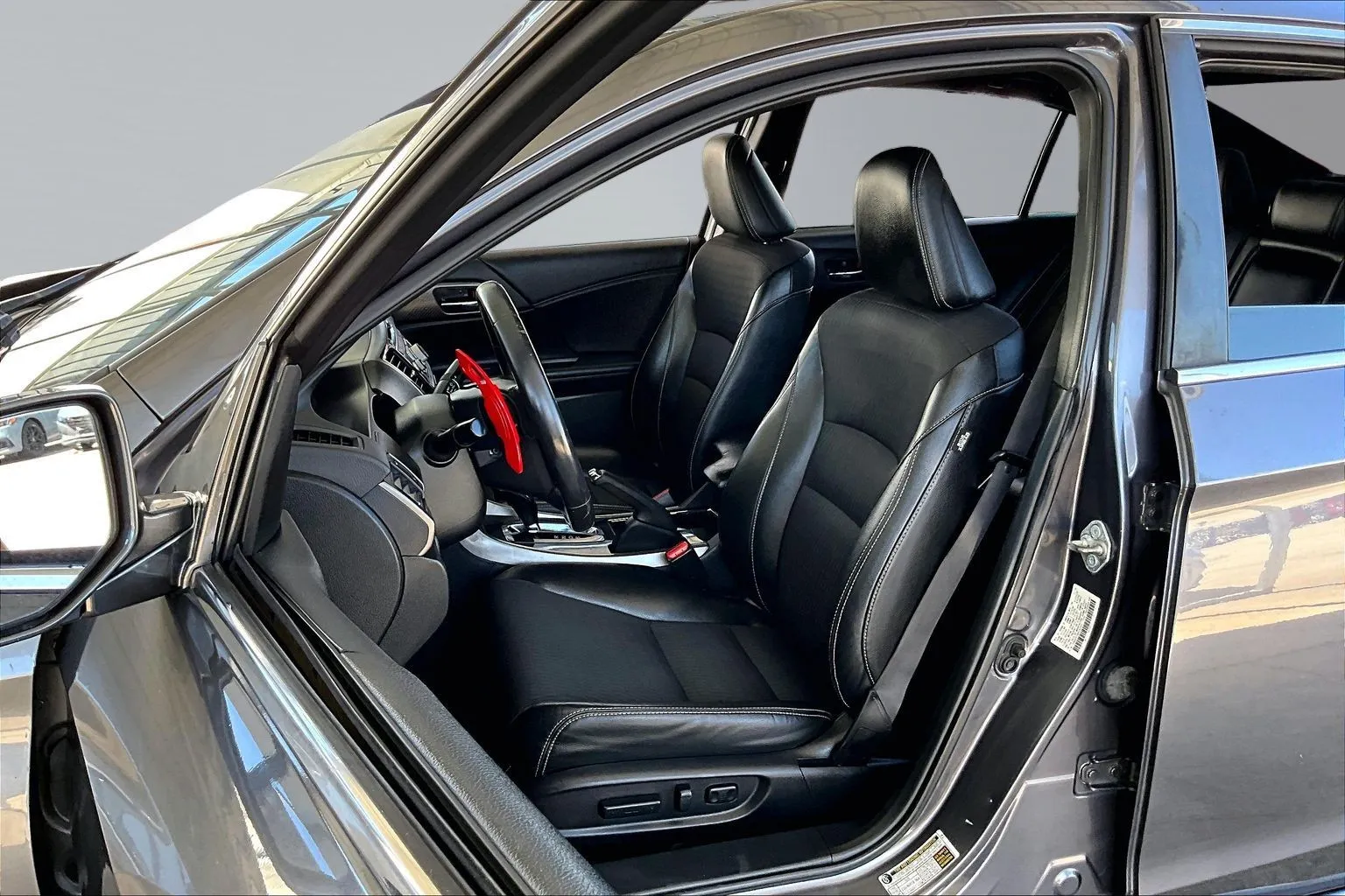 Honda Accord photo 18