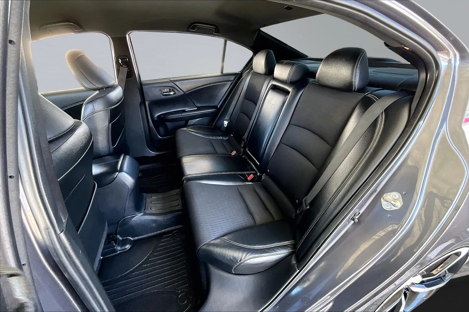 Honda Accord photo 19