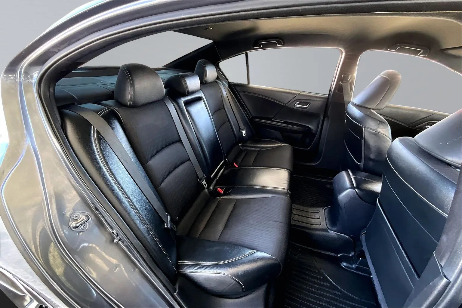 Honda Accord photo 22