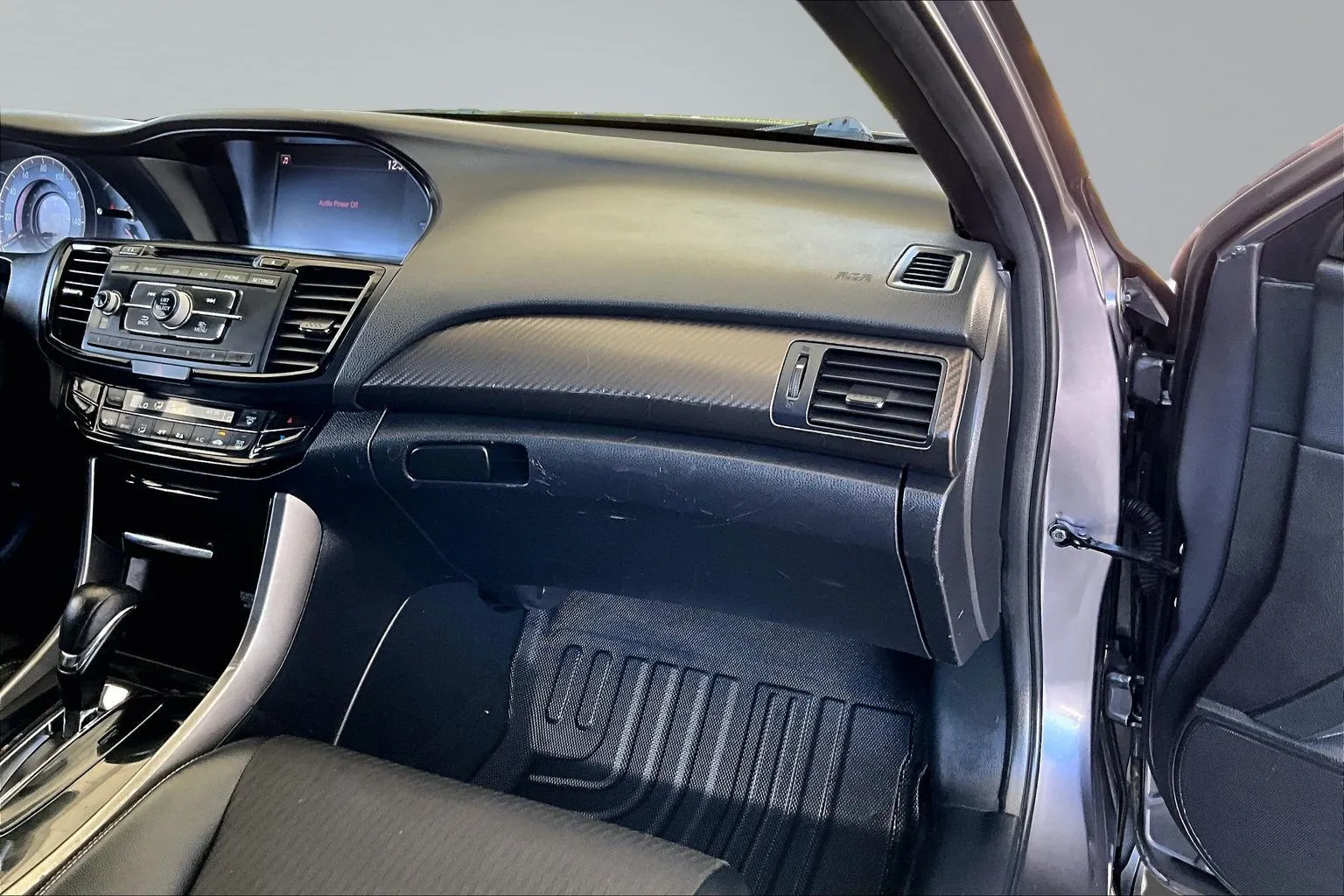 Honda Accord photo 23