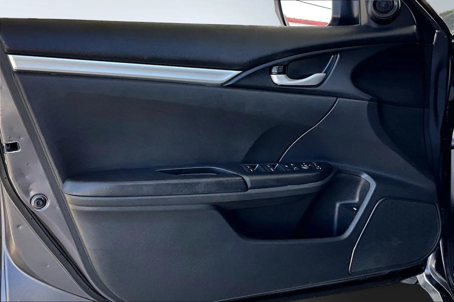 Honda Civic photo 17