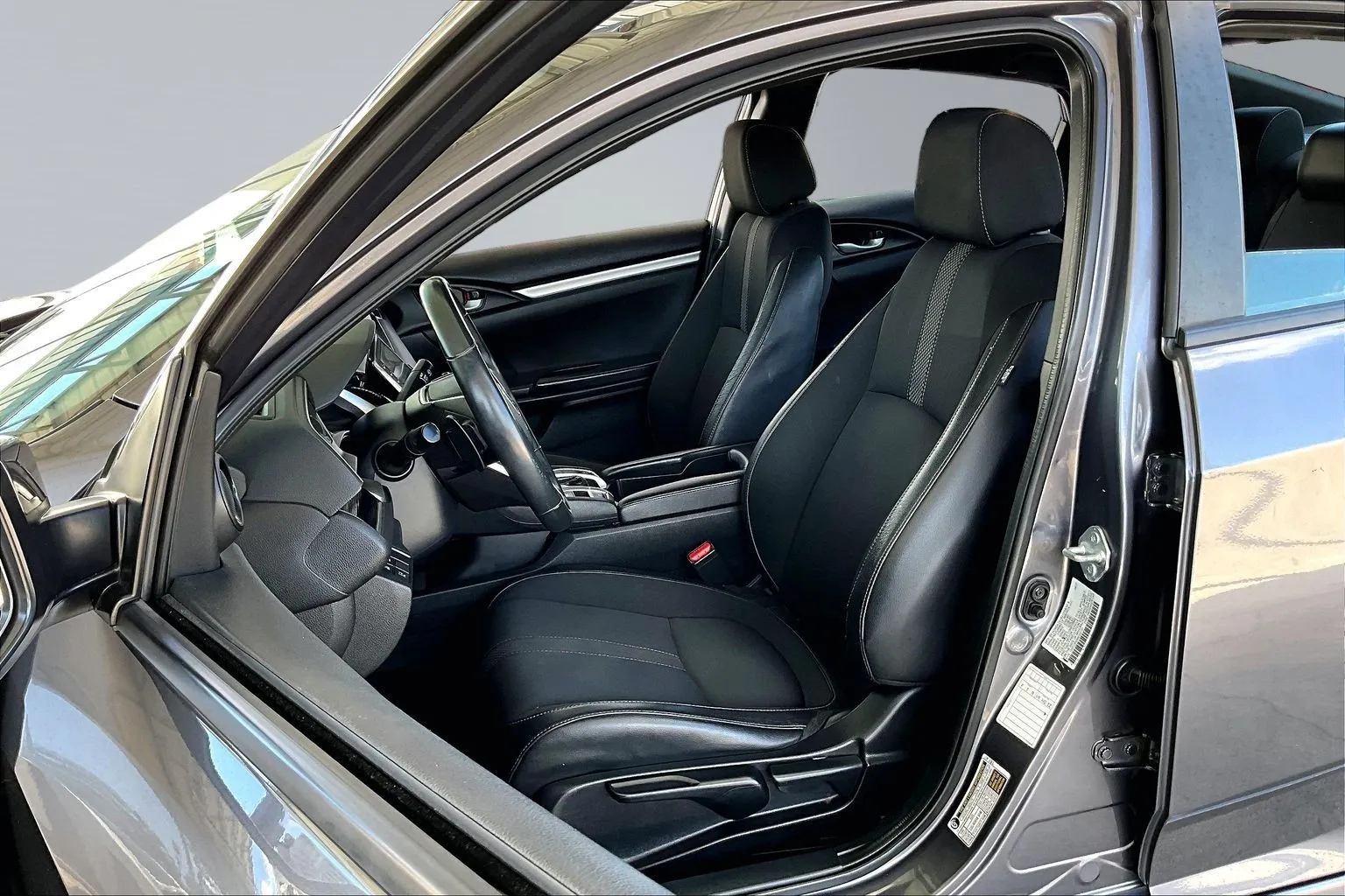 Honda Civic photo 18