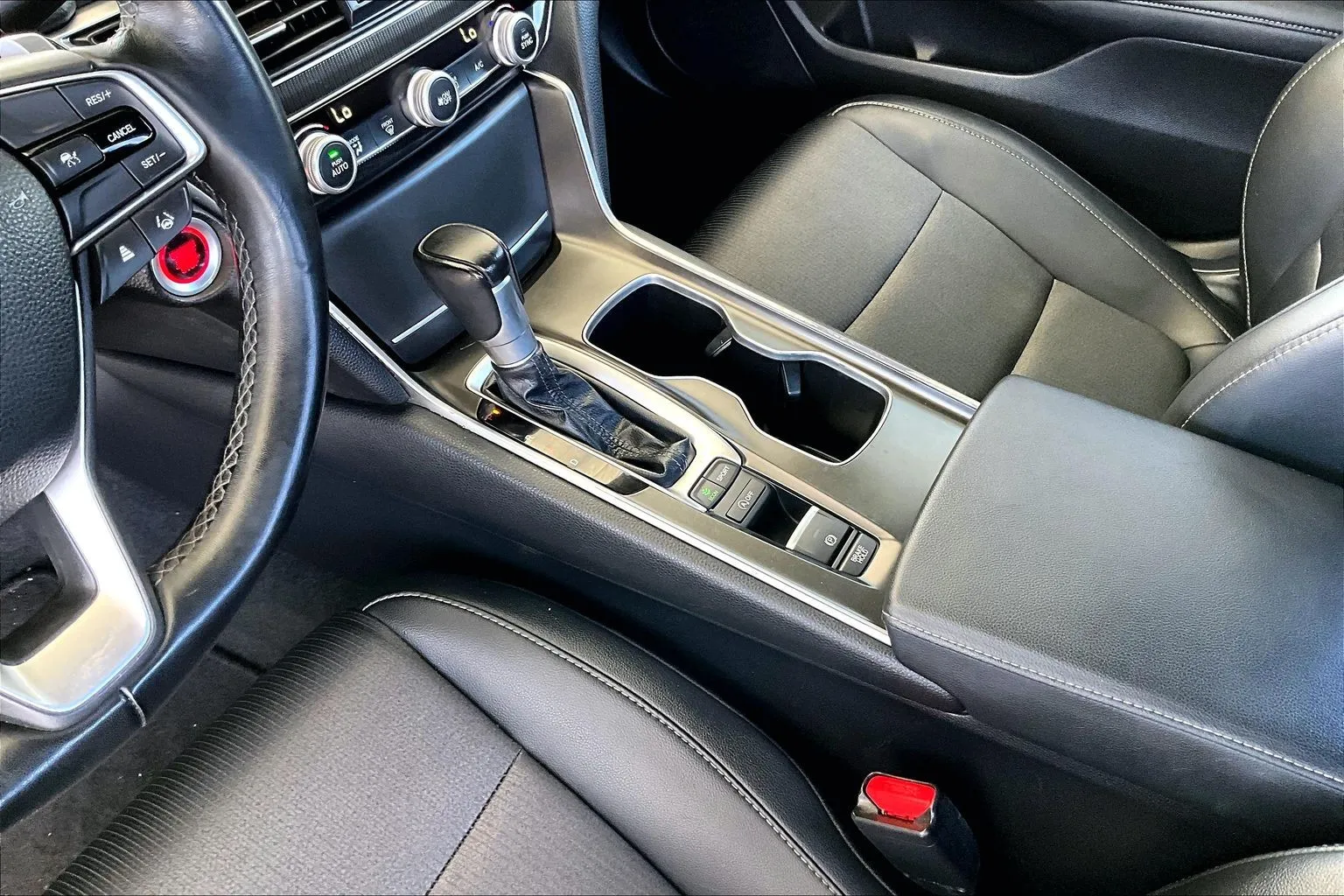 Honda Accord photo 15