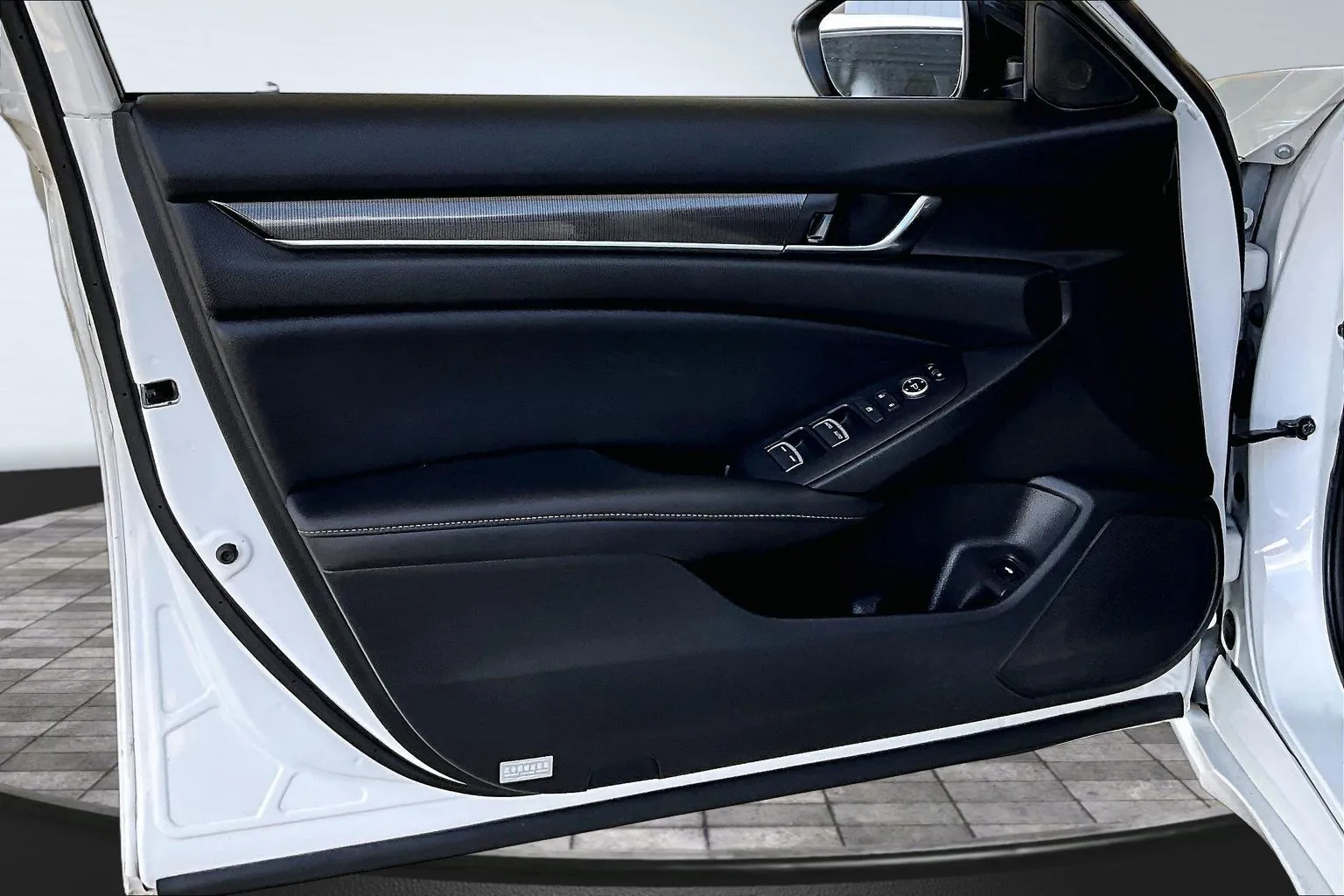 Honda Accord photo 17