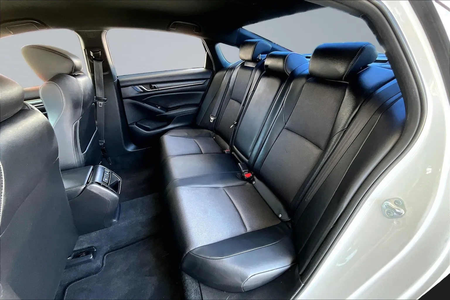 Honda Accord photo 19