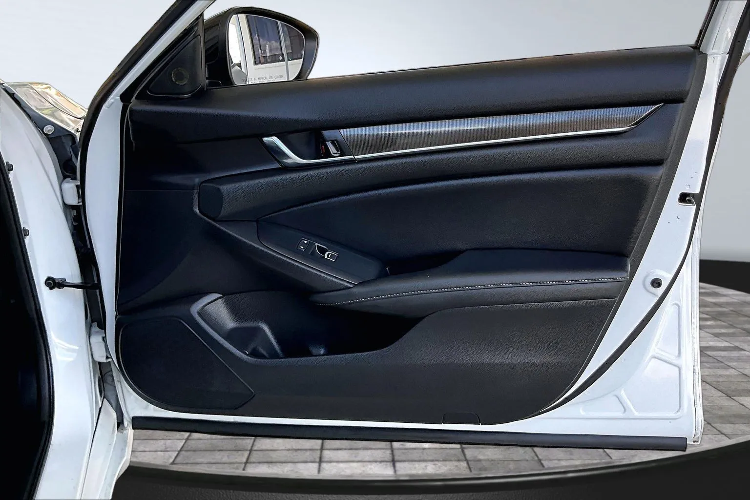 Honda Accord photo 24