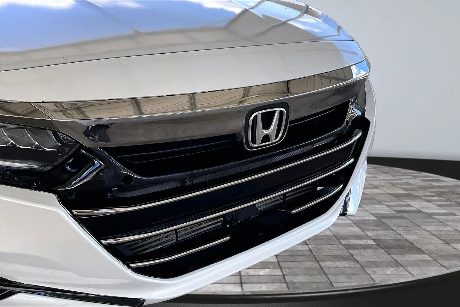 Honda Accord photo 29