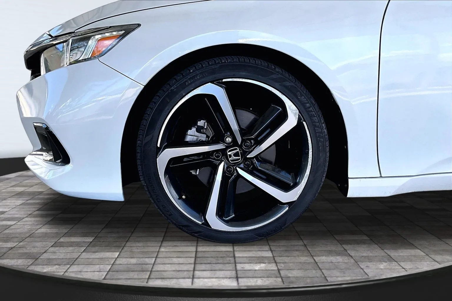 Honda Accord photo 30