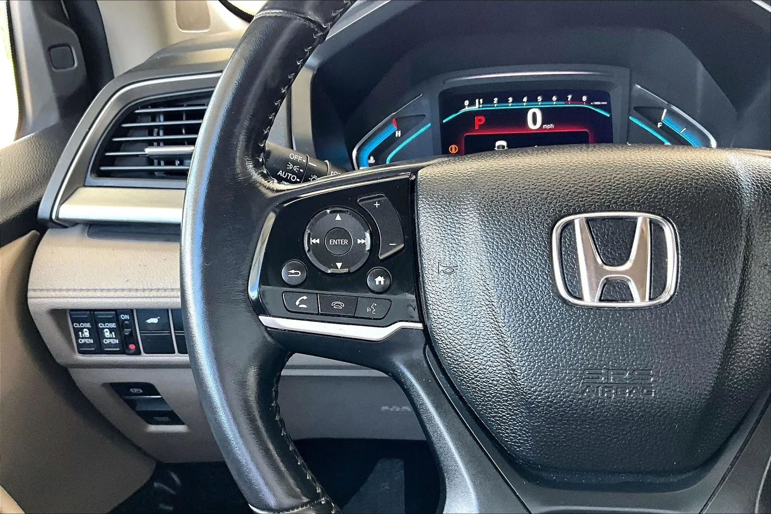 Honda Odyssey photo 10