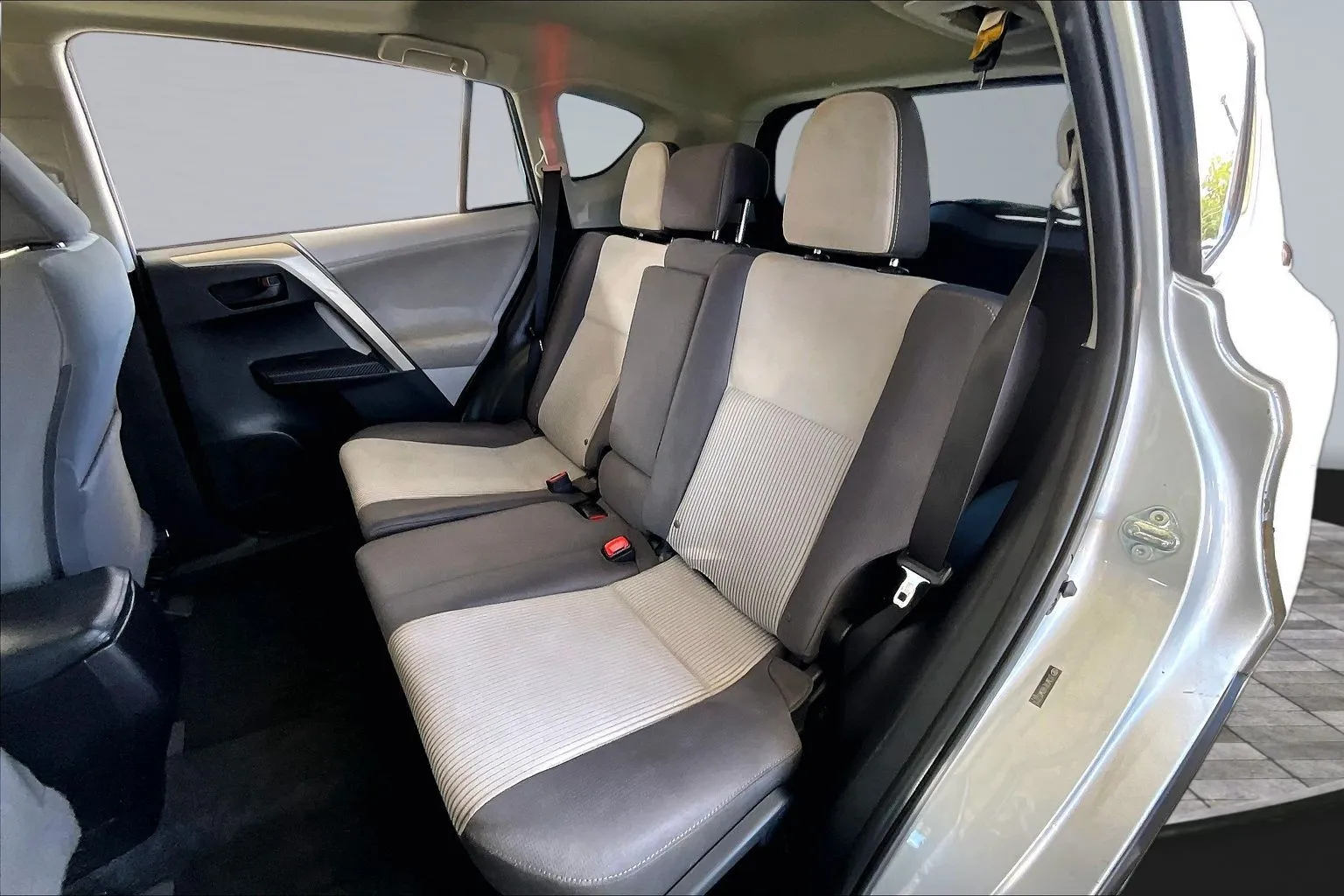 Toyota RAV4 photo 19