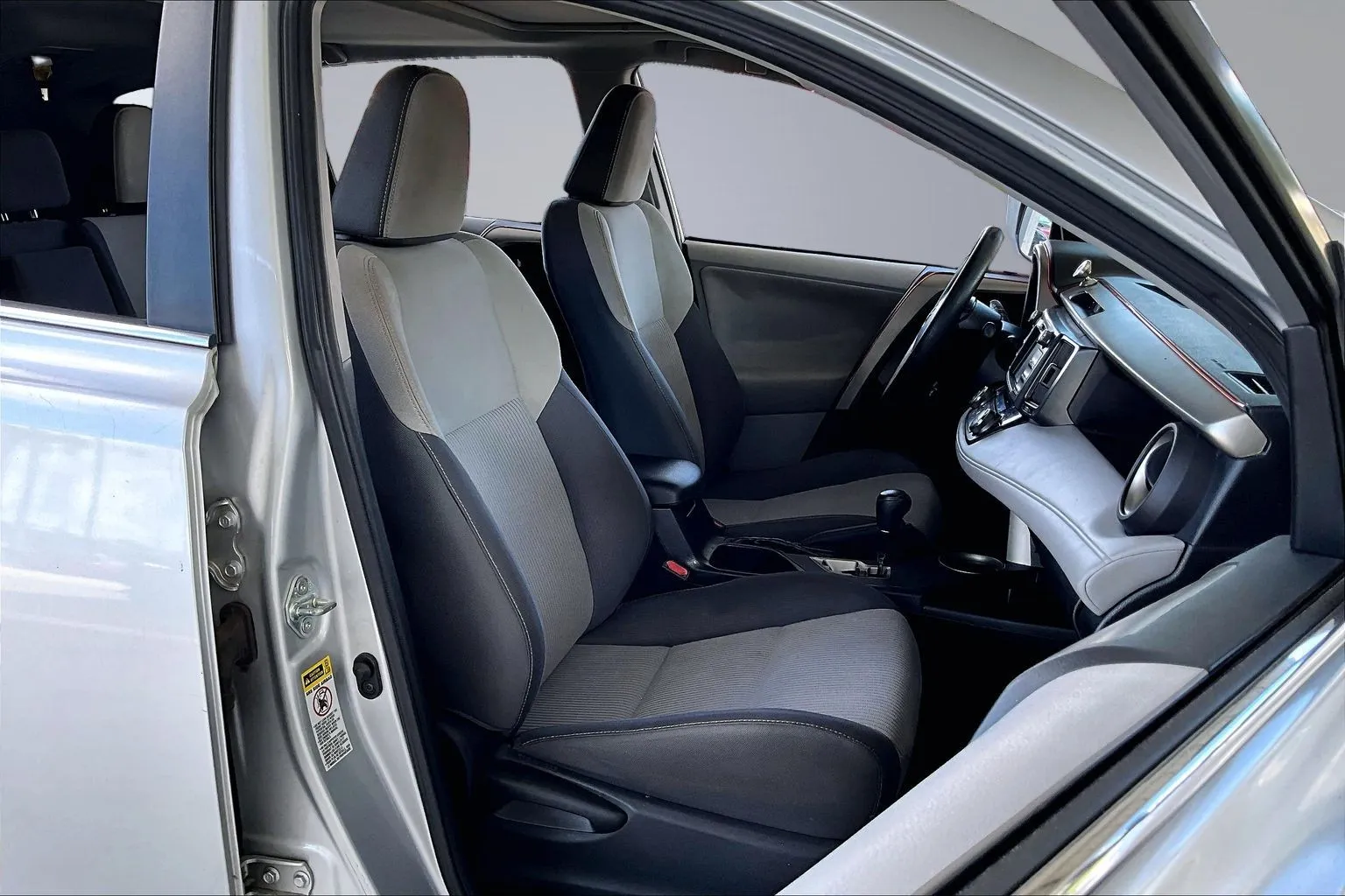 Toyota RAV4 photo 26