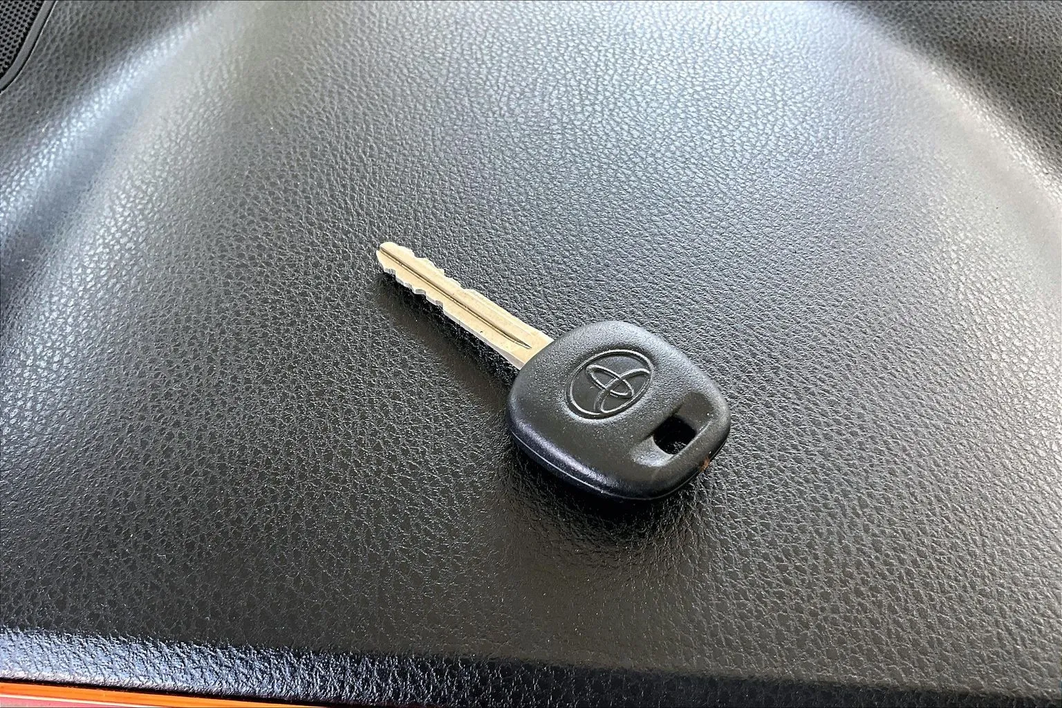 Toyota RAV4 photo 32