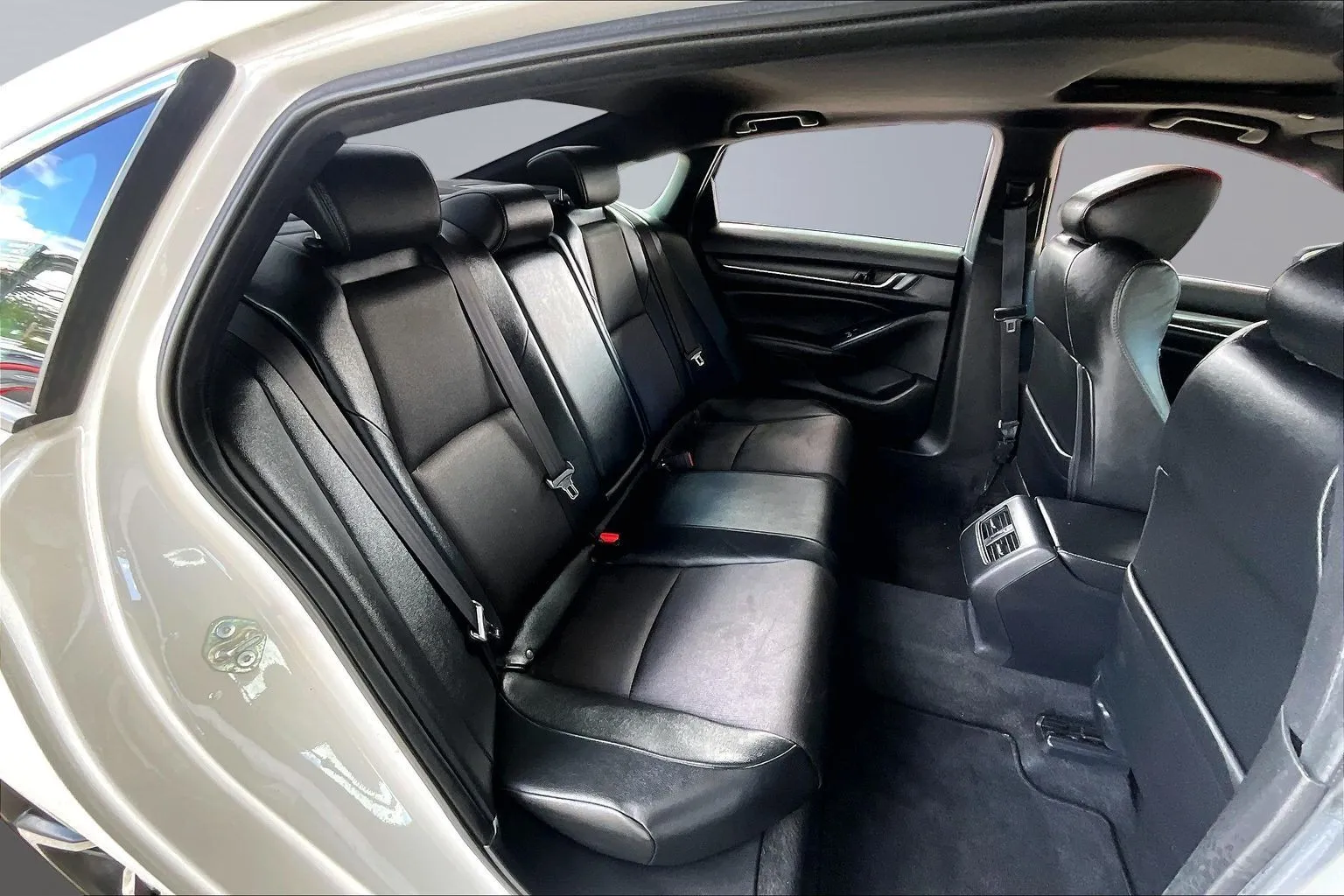 Honda Accord photo 22
