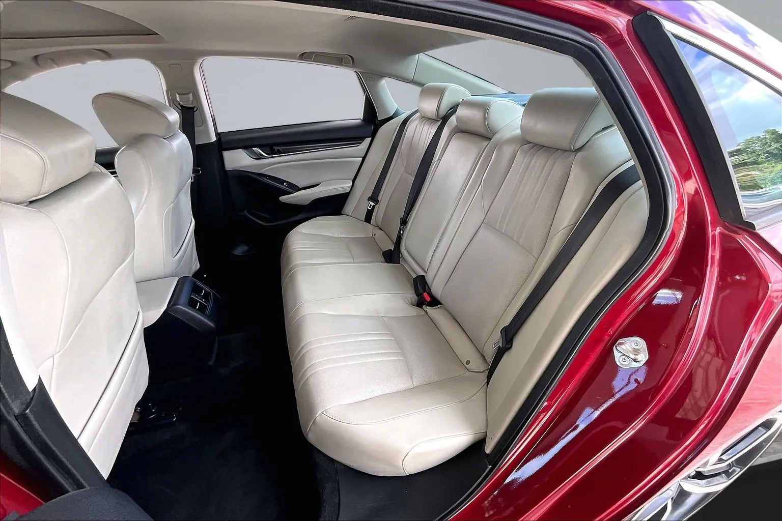Honda Accord photo 19