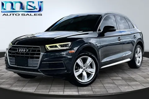 Gray 2019 Audi Q5 quattro Premium Plus 45 TFSI for sale in Jacksonville, FL