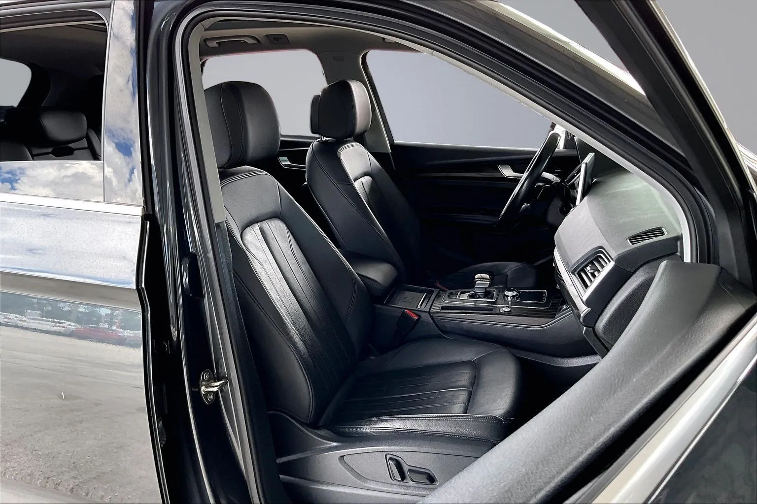 Audi Q5 photo 26