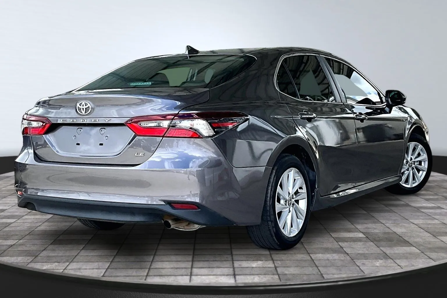 Toyota Camry photo 6