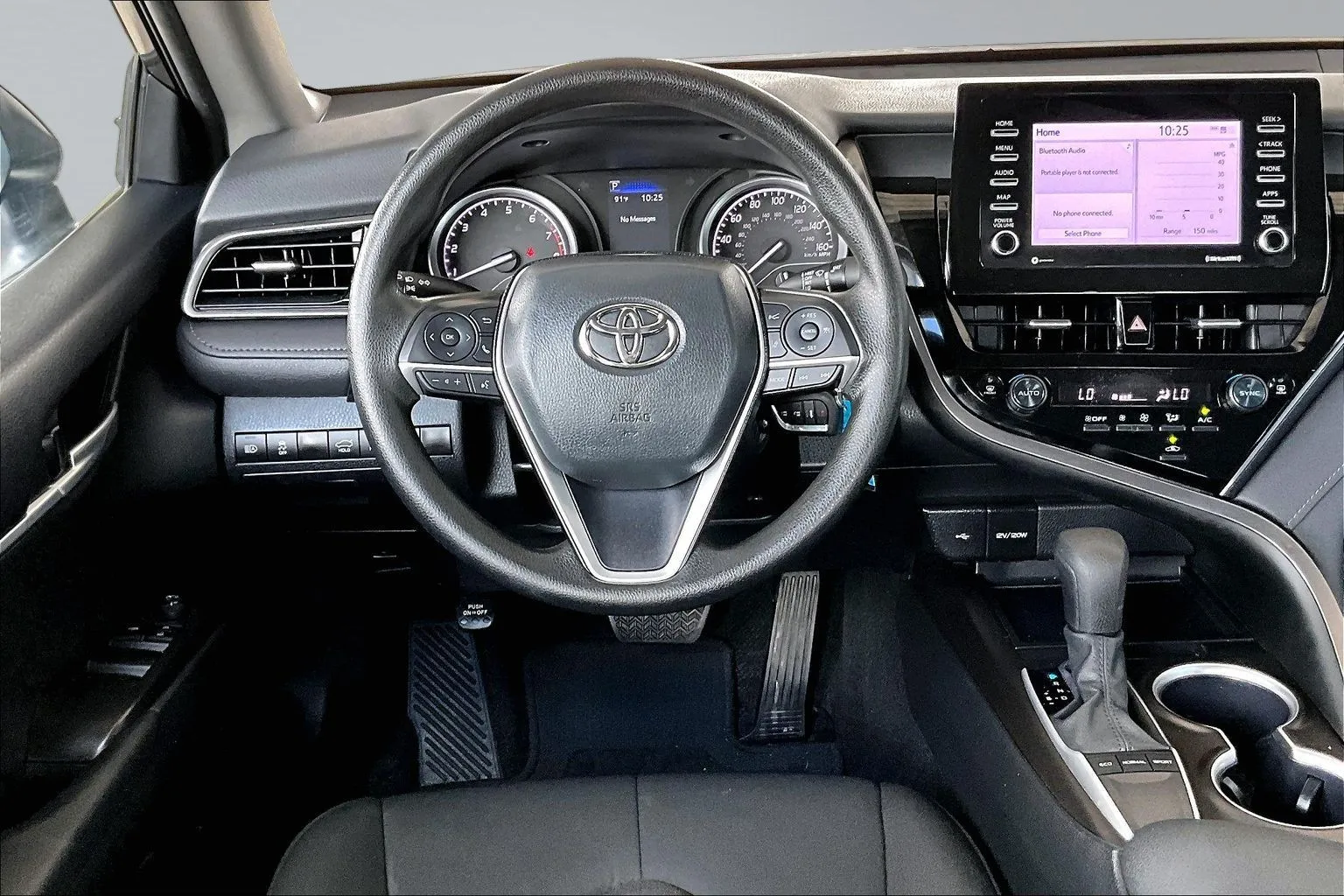 Toyota Camry photo 8